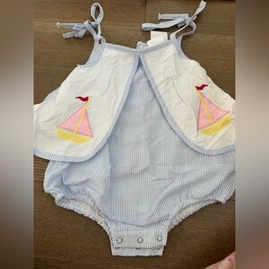 Stitchy Fish searsucker bubble- Worn Once